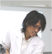 伊藤 亮孝 講師