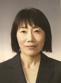 荒木 裕子 准教授